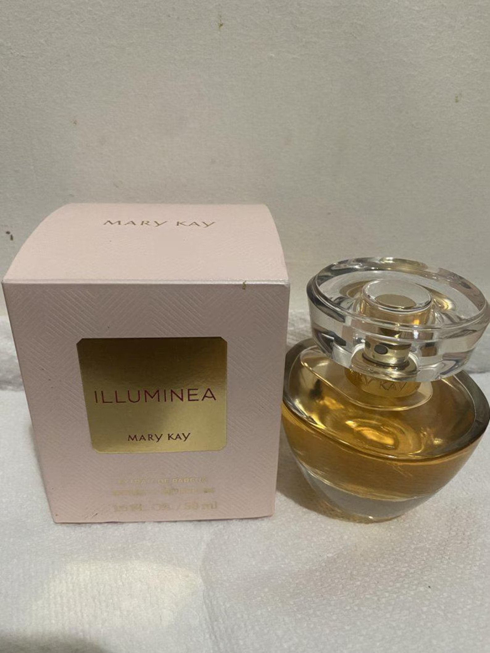 MARY KAY llluminea Eau de parfum -50ml |Luxury perfum | New in box image 0